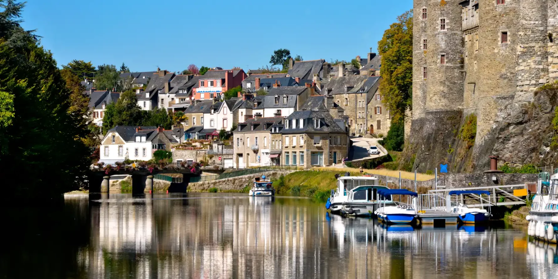Camping proche de Josselin dans le Morbihan, séjour nature en Bretagne intérieure