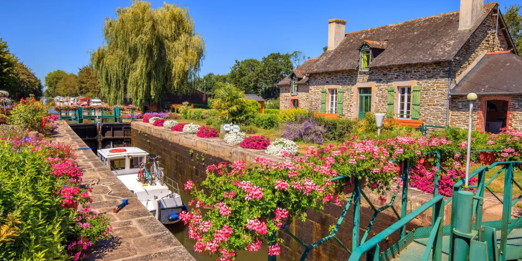 Camping d’Aleth proche de Malestroit, séjour nature le long du canal Nantes à Brest