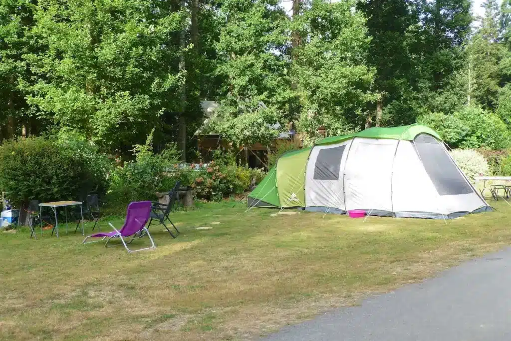 Emplacement pour campeur dans notre camping proche de Josselin, séjour nature dans le Morbihan
