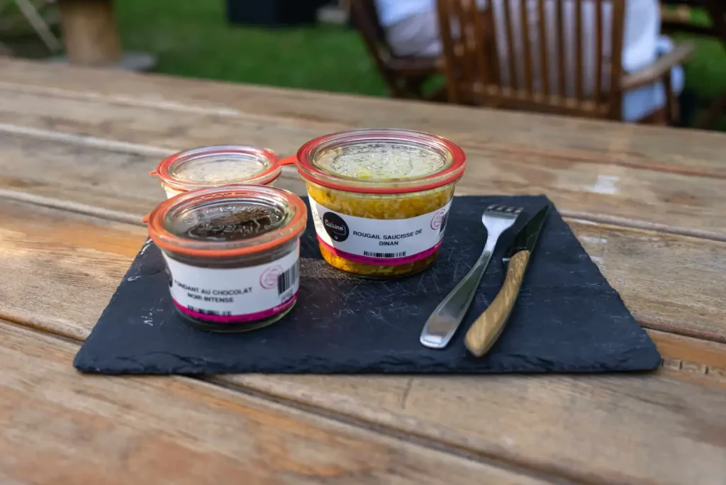 Restaurant et snack dans notre camping proche de Josselin, plats préparés avec des produits locaux